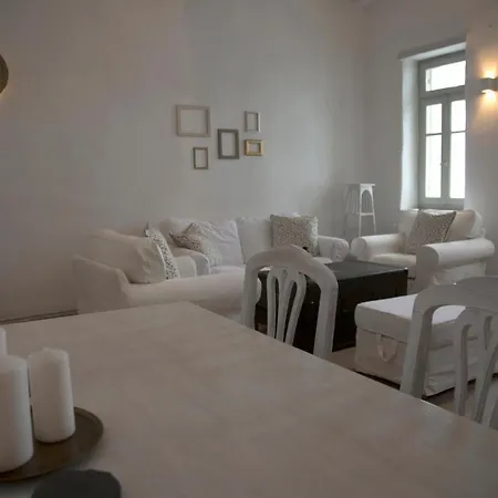Traditional Isternia (Tinos)